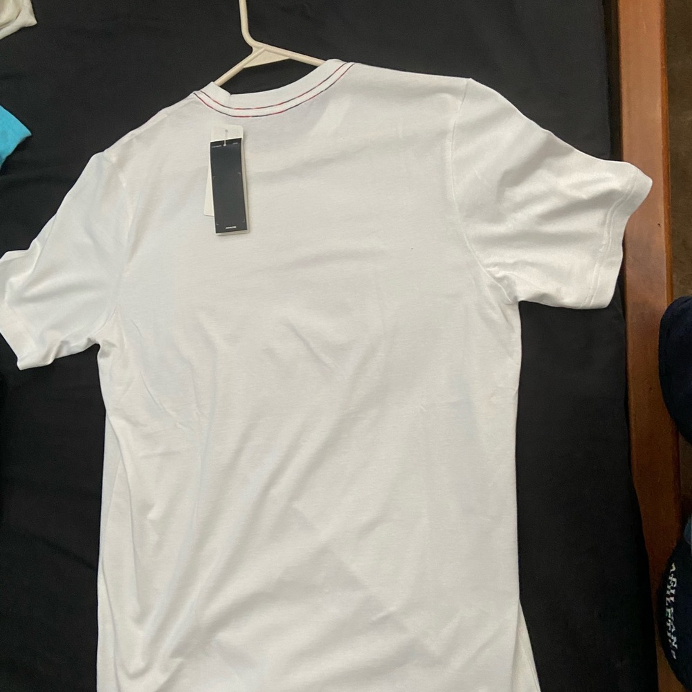 Graphic tee